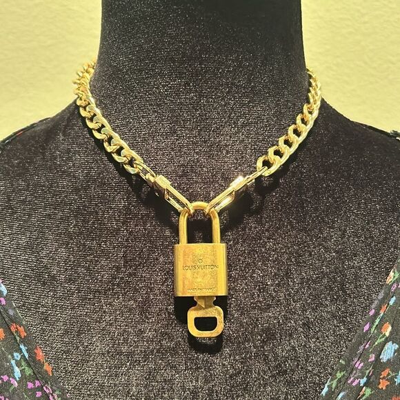 Louis Vuitton #317 Lock and Key Brass Gold - Picture 1 of 6